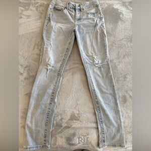 Seven7 Light Wash Ripped Skinny Jeans size 4